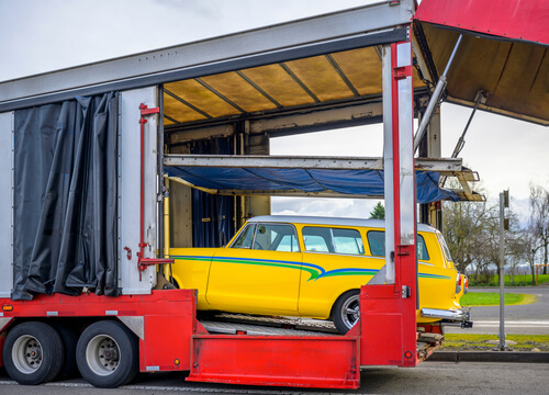 enclosed car carrier